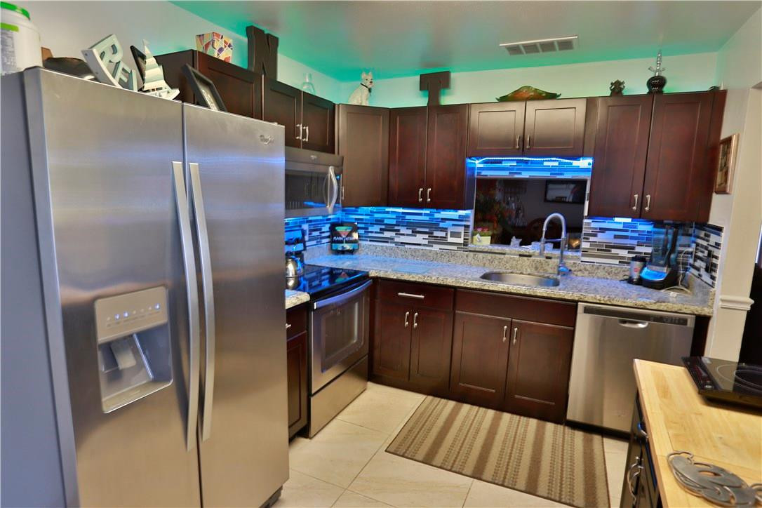 9520 Richmond Circle Boca Raton, FL 33434 - Photo 8 of 28 Photo 8
