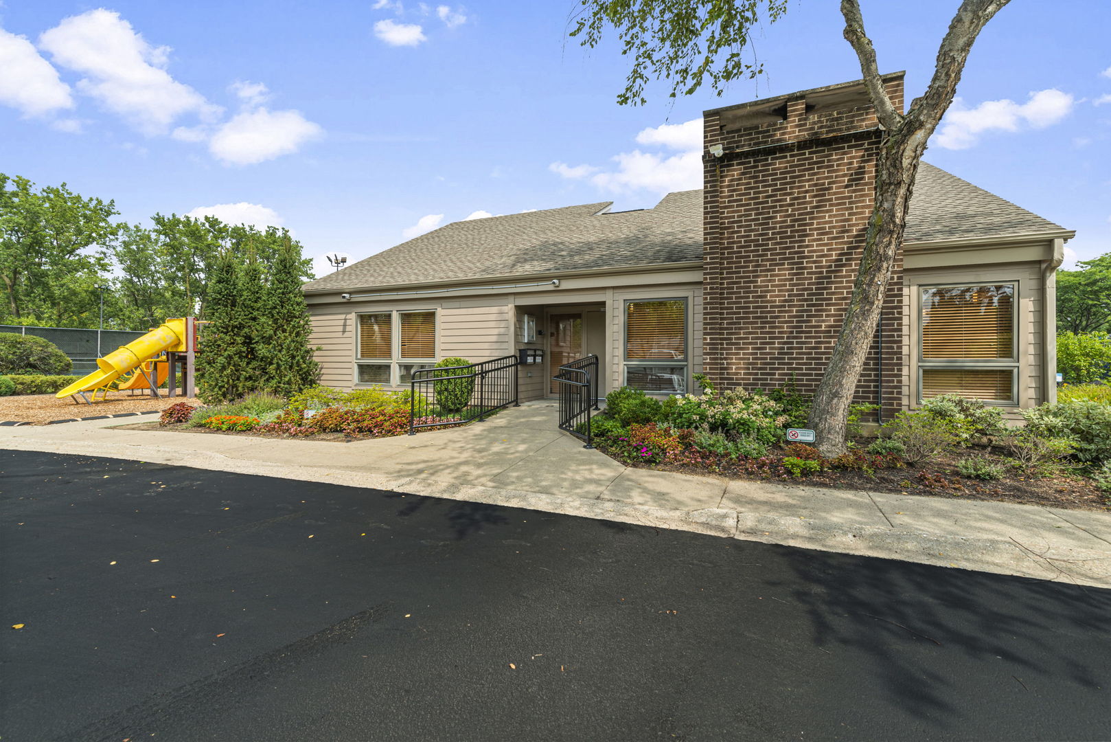 416 Swallow Lane Deerfield, IL 60015 - Photo 28 of 31 a view of a house with a street