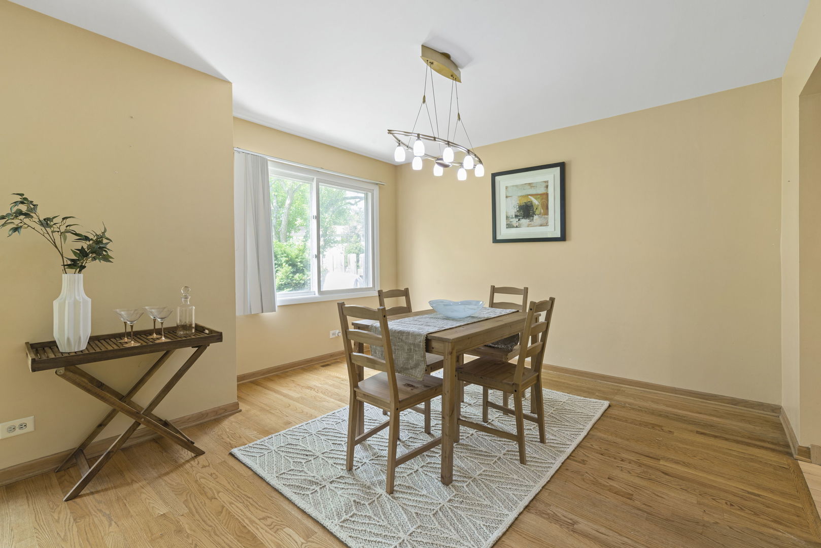 416 Swallow Lane Deerfield, IL 60015 - Photo 5 of 31 a view of a dining room with furniture and window