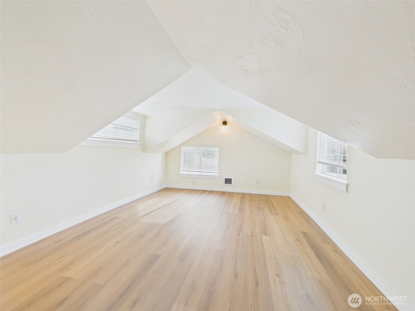 481 Kirkland Road Chehalis, WA 98532 - Photo 21 of 40 a view of a room with wooden floor