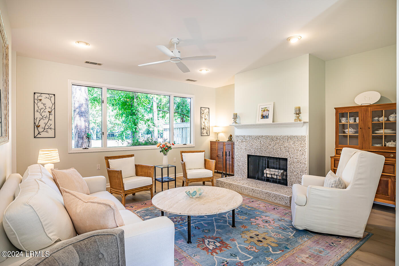 348 Westbrook Road St. Helena Island, SC 29920 - Photo 4 of 48 Living Room