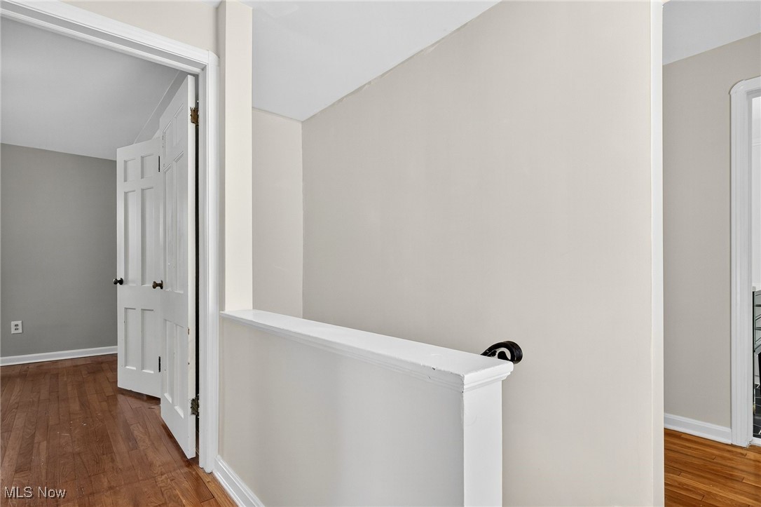 1078 Winston Road Cleveland, OH 44121 - Photo 23 of 47