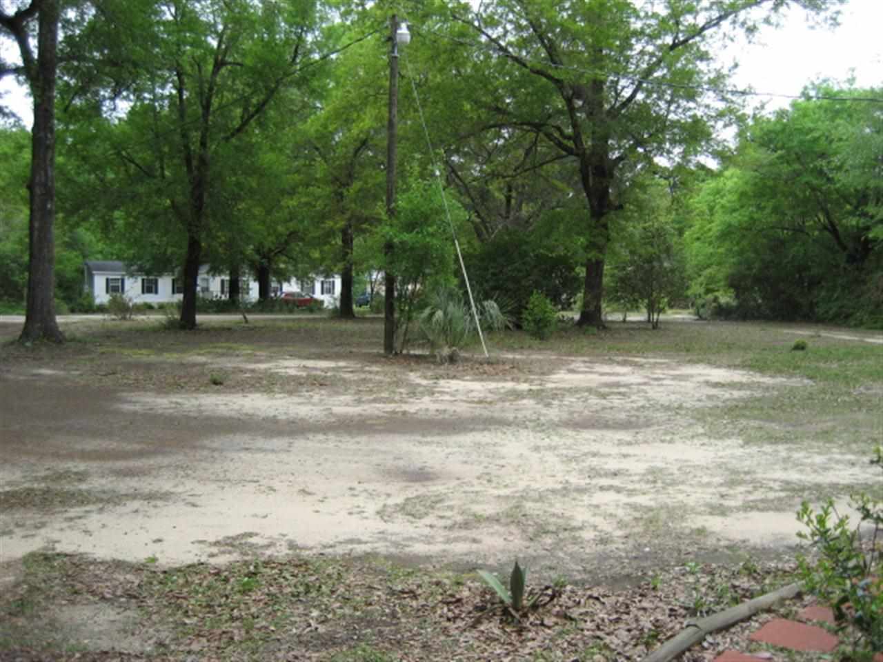 5524 Tom Sawyer Road Milton, FL 32583 - Photo 9 of 22 Gallery Image 9