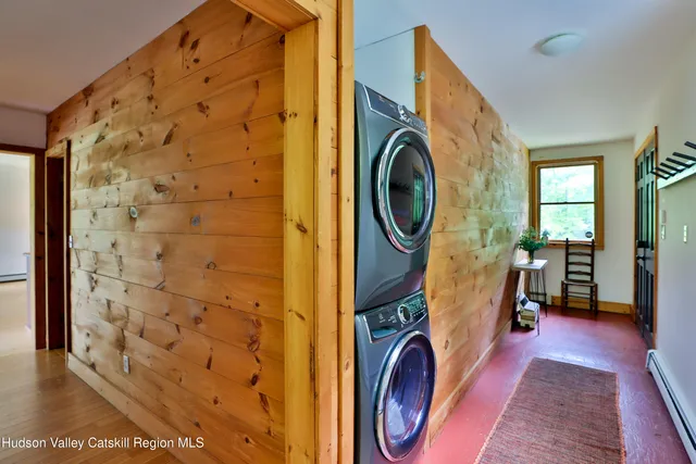 $569,000 | 252 Upper Boiceville Road, Boiceville, NY 12412