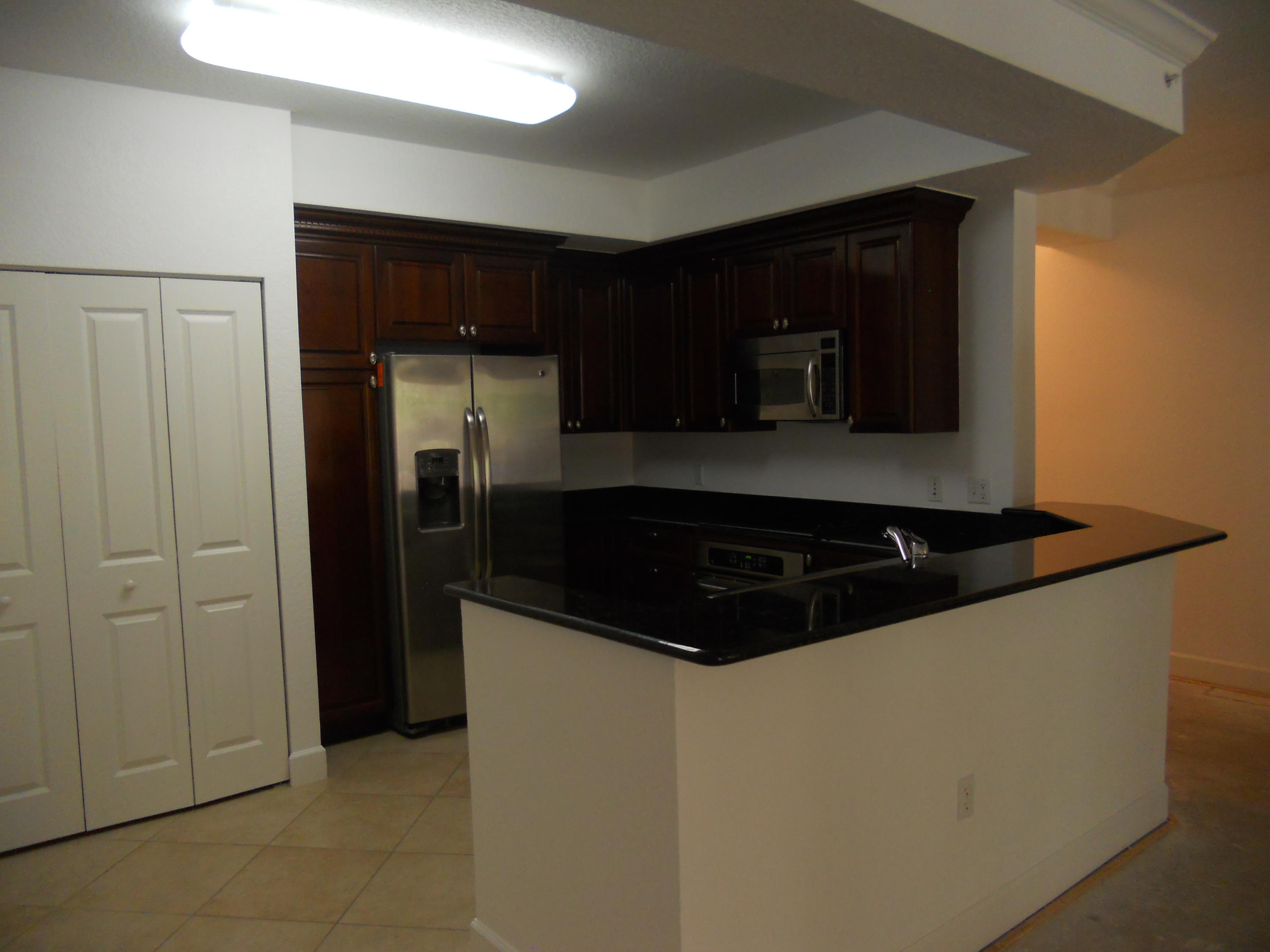 1102 Renaissance Way, Unit 102 Boynton Beach, FL 33426 - Photo 1 of 22 KITCHEN
