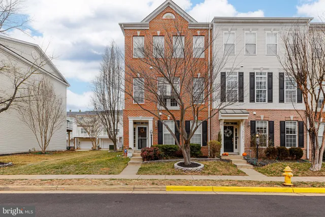 $635,000 | 15922 Greymill Manor Drive, Haymarket, VA 20169