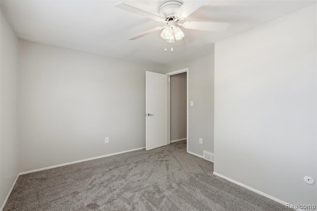 5159 Lewis Drive Sterling Heights, MI 48310 - Photo 37 of 46
