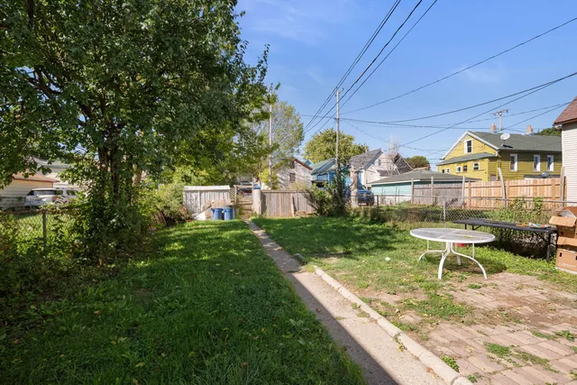 $184,900 | 1919 South 7th Street, Milwaukee, WI 53204