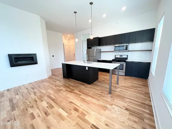 $2,740 | 308 Excelsior Avenue, Unit 407, Saratoga Springs, NY 12866