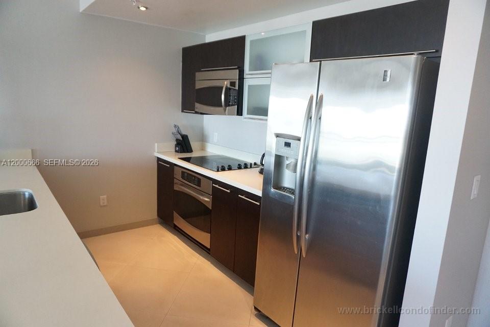 90 Southwest 3rd Street, Unit 3505 Miami, FL 33130 - Photo 7 of 28