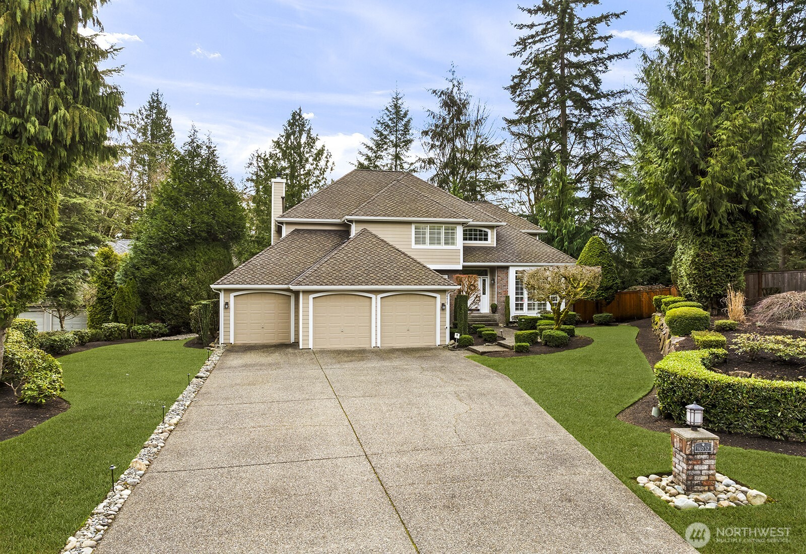 16037 Southeast 127th Place Renton, WA 98059 - Photo 1 of 29 Gallery Image 1