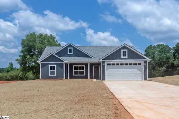 $295,000 | 502 Hellams Road, Gray Court, SC 29645