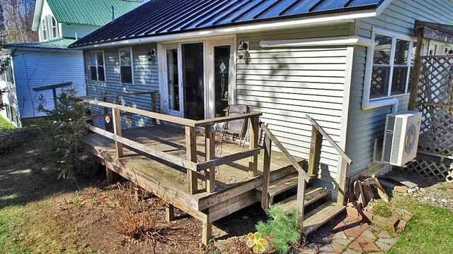 $139,500 | 242 Crescent Park Road, New Limerick, ME 04761