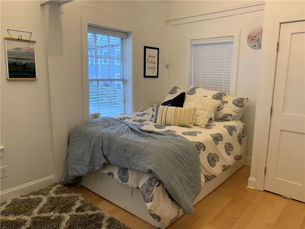 $4,000 | 5 Division Street, Newport, RI 02840