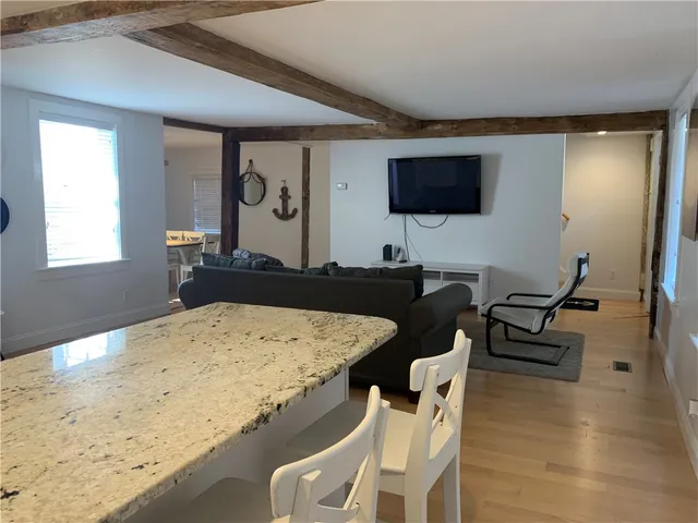 $4,000 | 5 Division Street, Newport, RI 02840