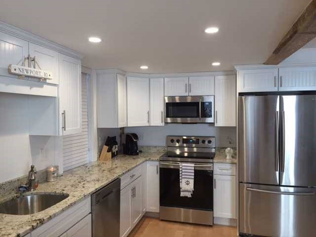 5 Division Street Newport, RI 02840 - Photo 7 of 28