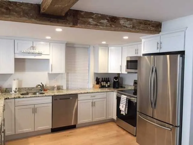 $4,000 | 5 Division Street, Newport, RI 02840