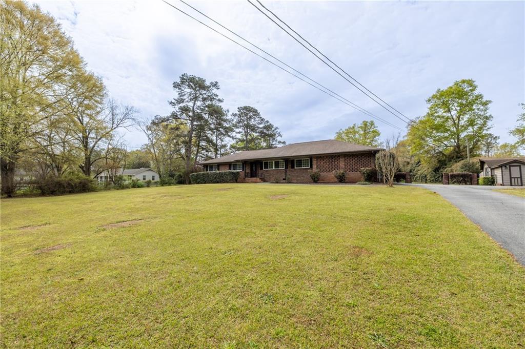 318 Tyrone Road Fayetteville, GA 30214 - Photo 2 of 49