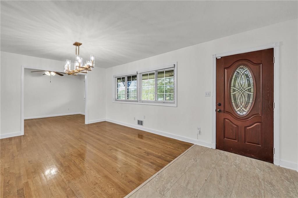 318 Tyrone Road Fayetteville, GA 30214 - Photo 3 of 49