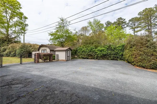$2,900 | 318 Tyrone Road, Fayetteville, GA 30214