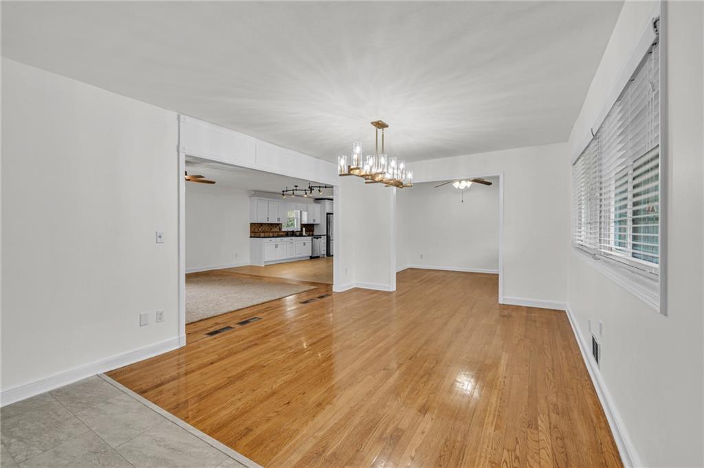 318 Tyrone Road Fayetteville, GA 30214 - Photo 4 of 49