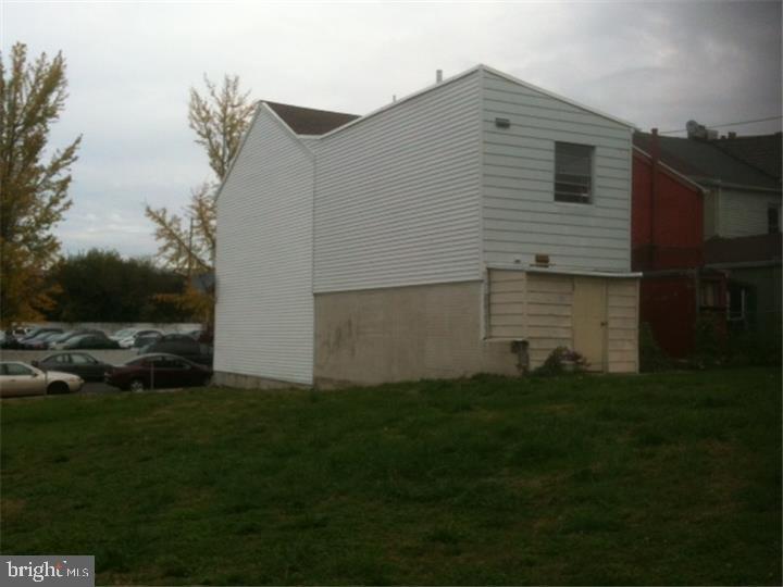 926 Walnut Street Reading, PA 19601 - Photo 3 of 3 Gallery Image 3