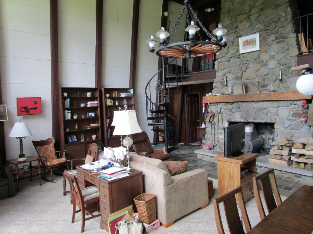 327 Cobb Hill Road Moretown, VT 05676 - Photo 4 of 13 Gallery Image 4