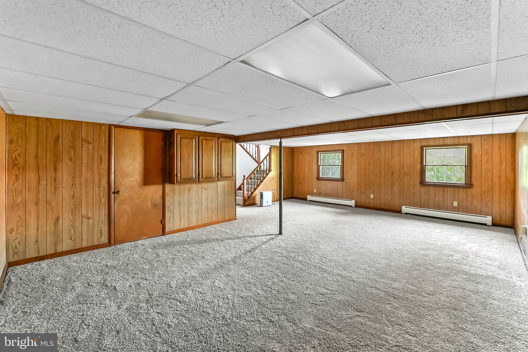 350 Roneys Corner Road Oxford, PA 19363 - Photo 16 of 18 a view of an empty room with a window
