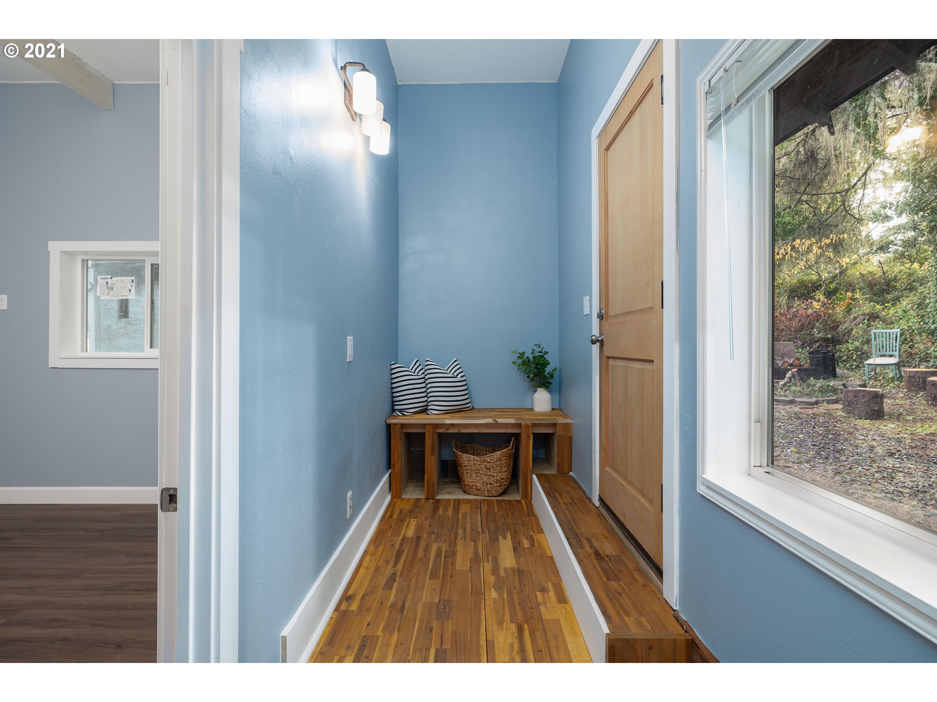 92252 Whiskey Road Warrenton, OR 97146 - Photo 2 of 32 Gallery Image 2