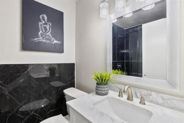 $479,500 | 1614 Aurora Drive, Richardson, TX 75081