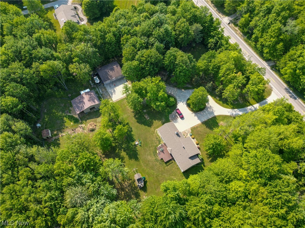 17615 Rock Creek Road Thompson, OH 44086 - Photo 32 of 35