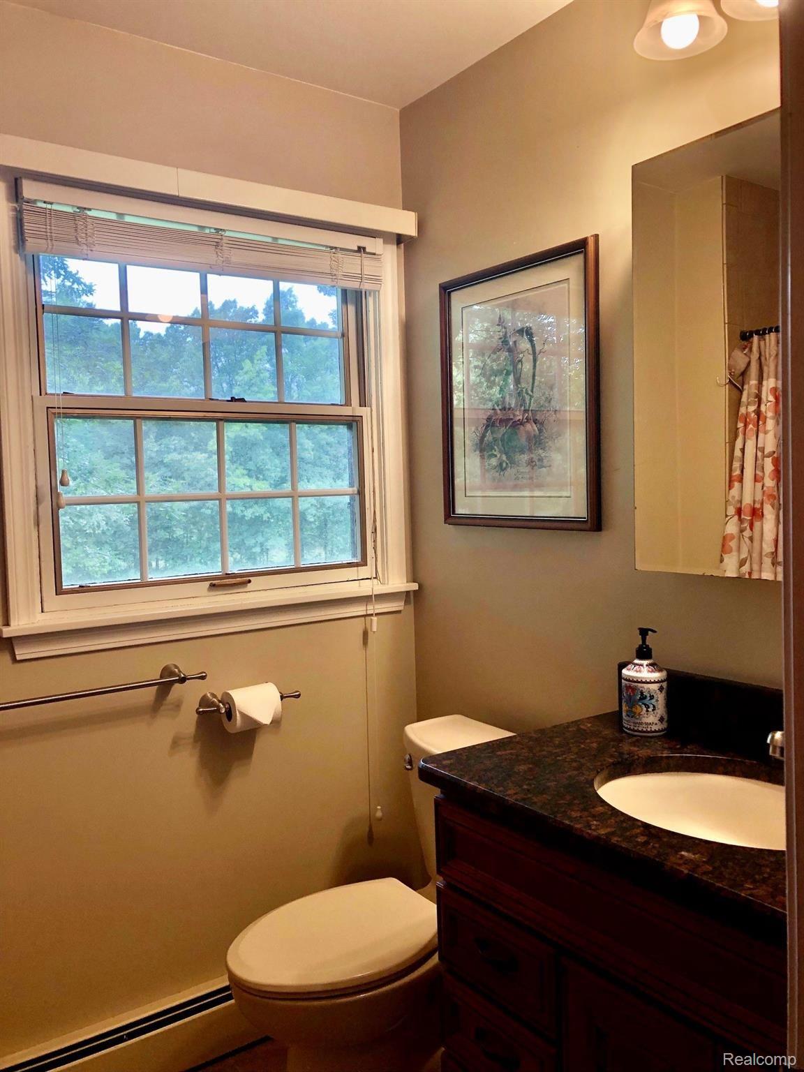 5975 Ludwig Road Oxford, MI 48371 - Photo 62 of 73 Upper full bath