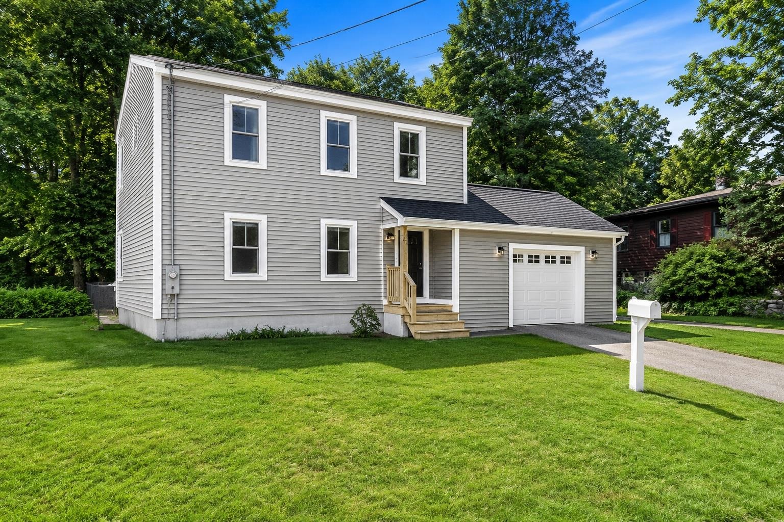 20 Dodge Street Rochester, NH 03867 - Photo 2 of 38