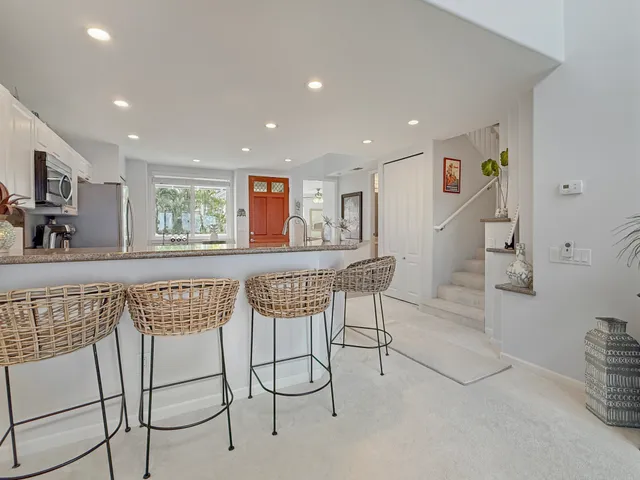 $749,000 | 75-6060 Kuakini Highway, Unit B23, Kailua-Kona, HI 96740