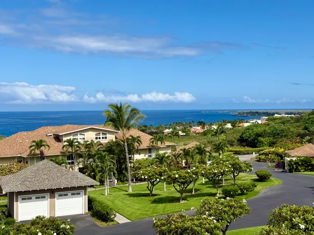 $749,000 | 75-6060 Kuakini Highway, Unit B23, Kailua-Kona, HI 96740