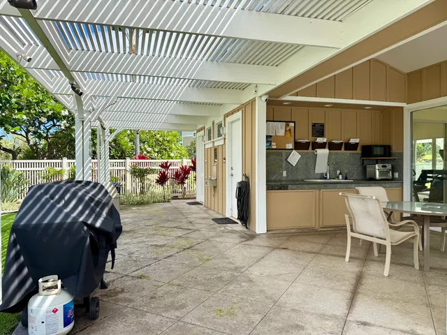 $749,000 | 75-6060 Kuakini Highway, Unit B23, Kailua-Kona, HI 96740