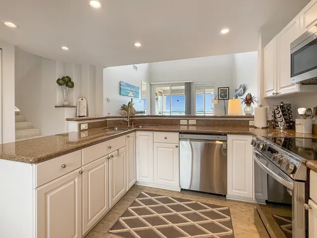 $749,000 | 75-6060 Kuakini Highway, Unit B23, Kailua-Kona, HI 96740