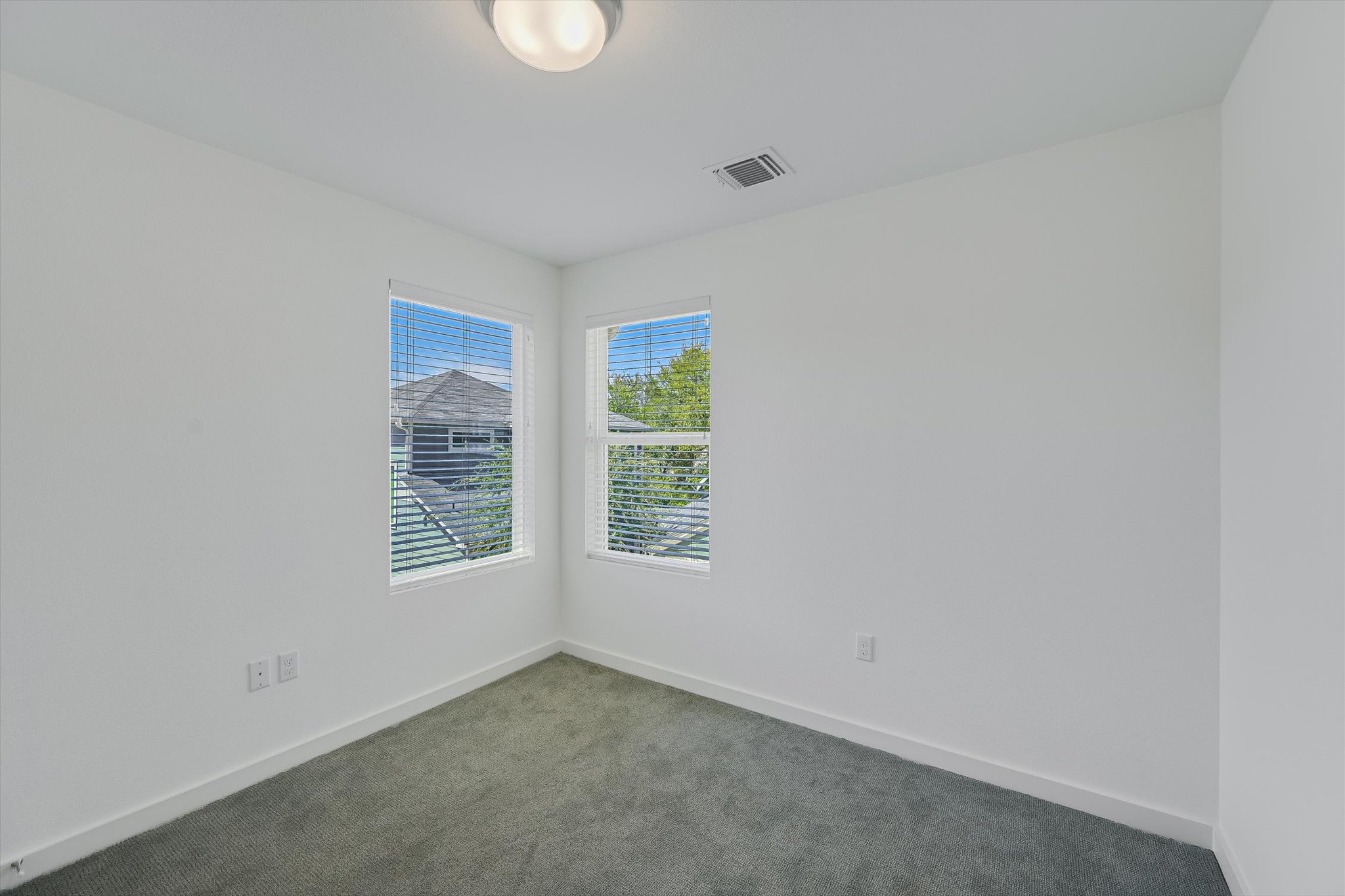 1904 Bunche Road, Unit A Austin, TX 78721 - Photo 16 of 20 Gallery Image 16