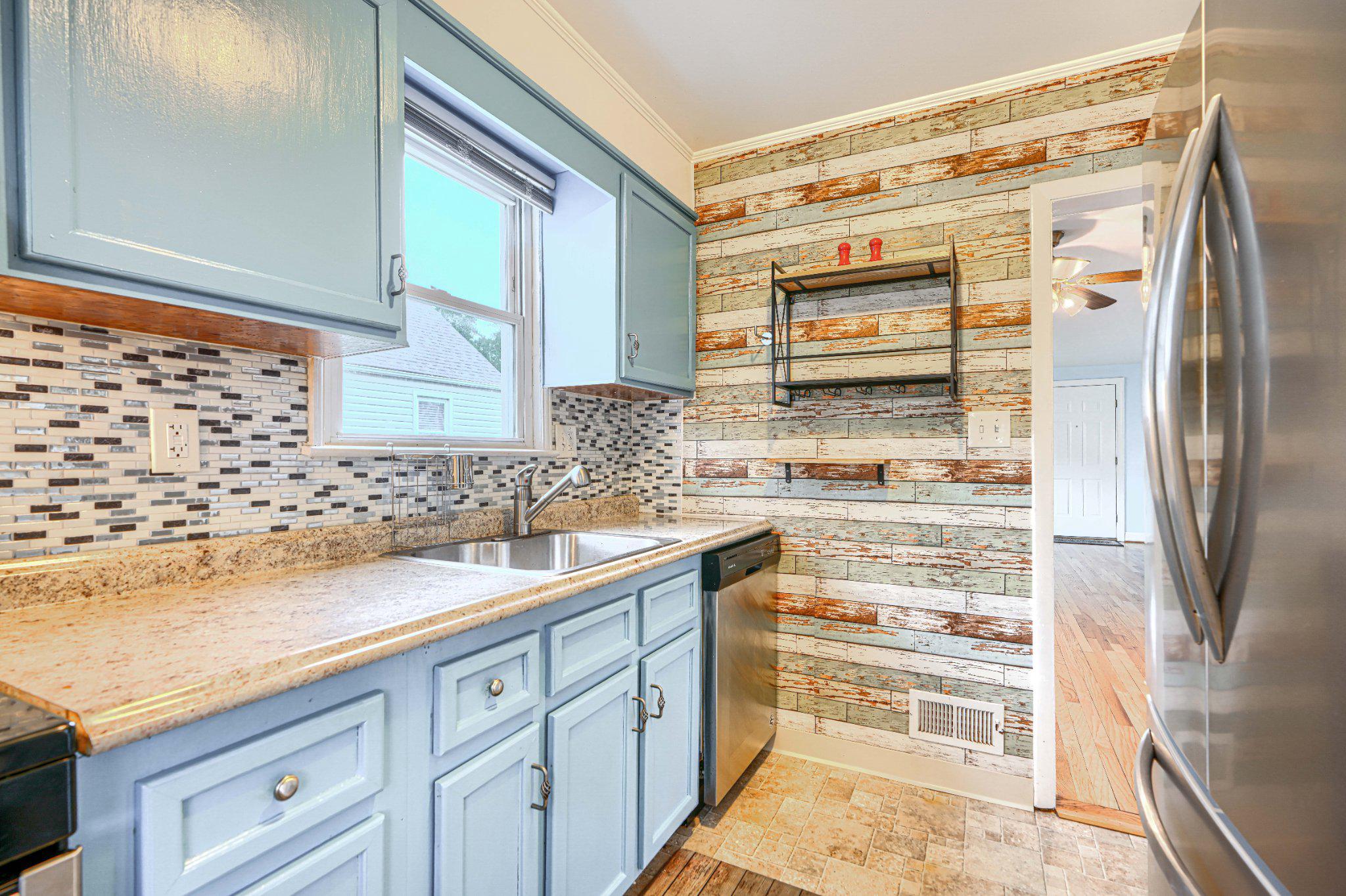 2511 Windsor Road Baltimore, MD 21234 - Photo 15 of 39