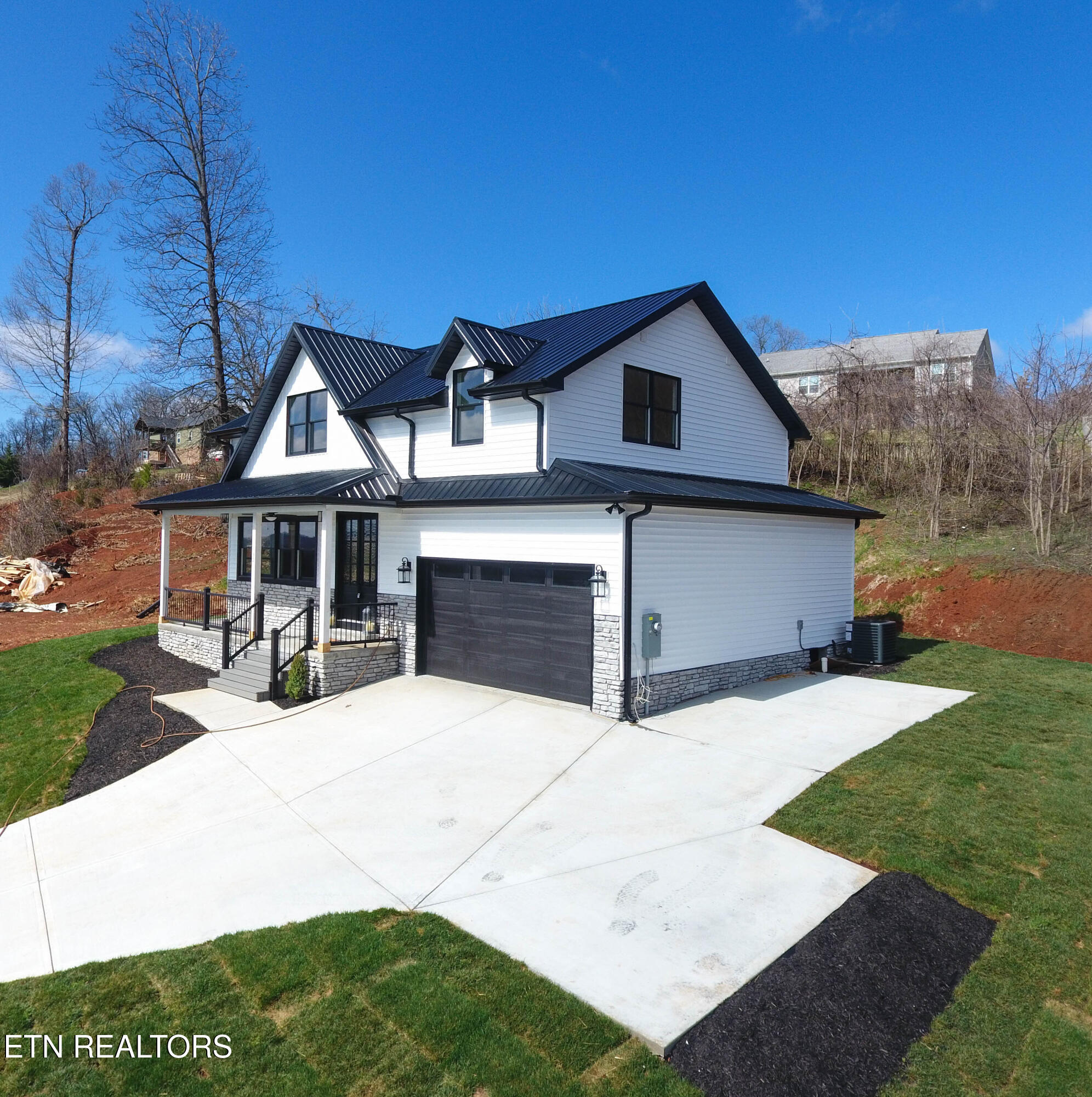 130 Middle Glen Road Maynardville, TN 37807 - Photo 2 of 35 IMG_5140