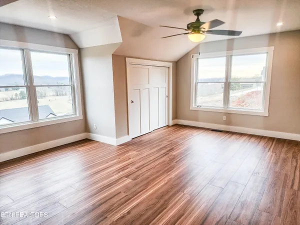$559,000 | 130 Middle Glen Road, Maynardville, TN 37807