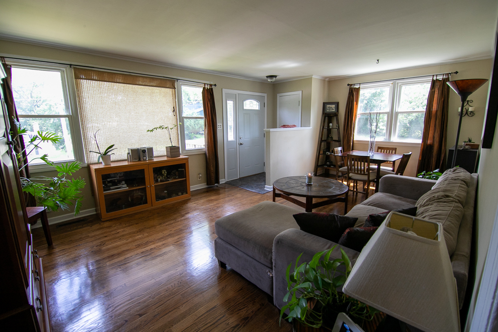 208 Violet Avenue Fox River Grove, IL 60021 - Photo 5 of 17