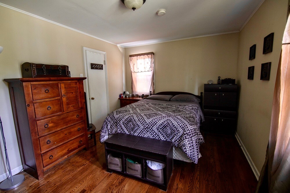 208 Violet Avenue Fox River Grove, IL 60021 - Photo 8 of 17