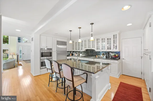 $930,000 | 20 Old Boxwood Lane, Lutherville-Timonium, MD 21093