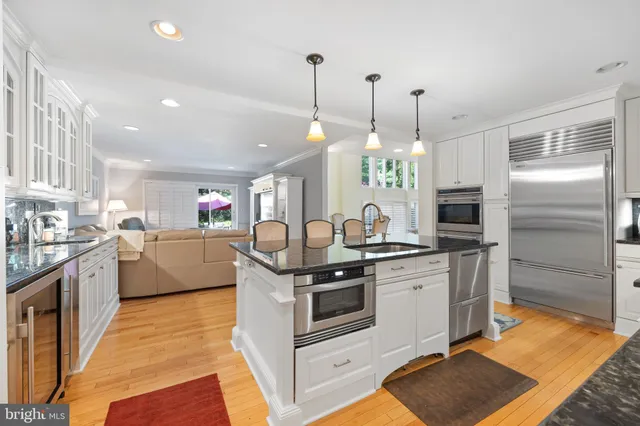 $930,000 | 20 Old Boxwood Lane, Lutherville-Timonium, MD 21093