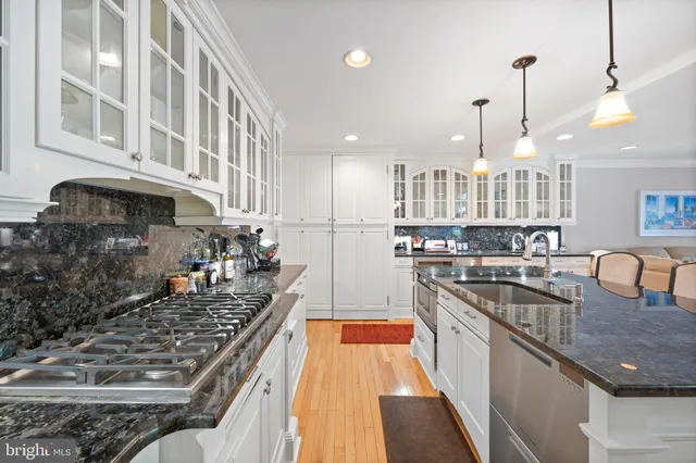 $930,000 | 20 Old Boxwood Lane, Lutherville-Timonium, MD 21093