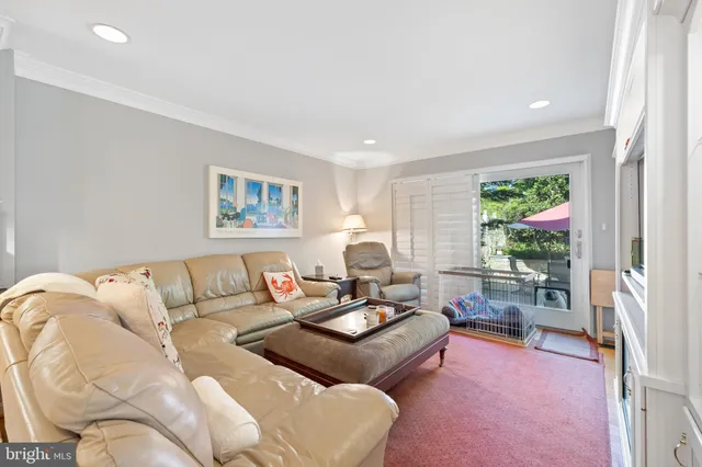 $930,000 | 20 Old Boxwood Lane, Lutherville-Timonium, MD 21093