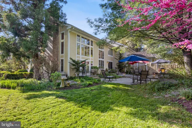 $930,000 | 20 Old Boxwood Lane, Lutherville-Timonium, MD 21093