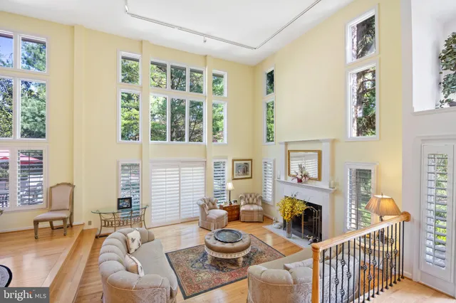 $930,000 | 20 Old Boxwood Lane, Lutherville-Timonium, MD 21093