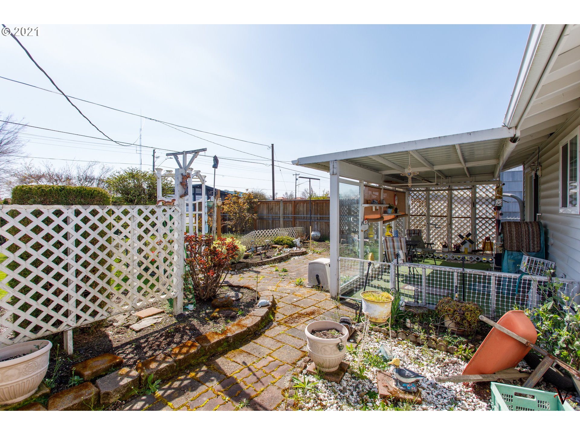 1388 Rainier Road Woodburn, OR 97071 - Photo 14 of 21